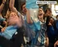 Assista do lado de fora: Argentina comemora após vitória da Inglaterra nas semifinais | ARGENTINA