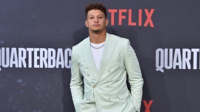 Logan Paul afirma que processou Tom Brady por tapa no Fanatics Fest