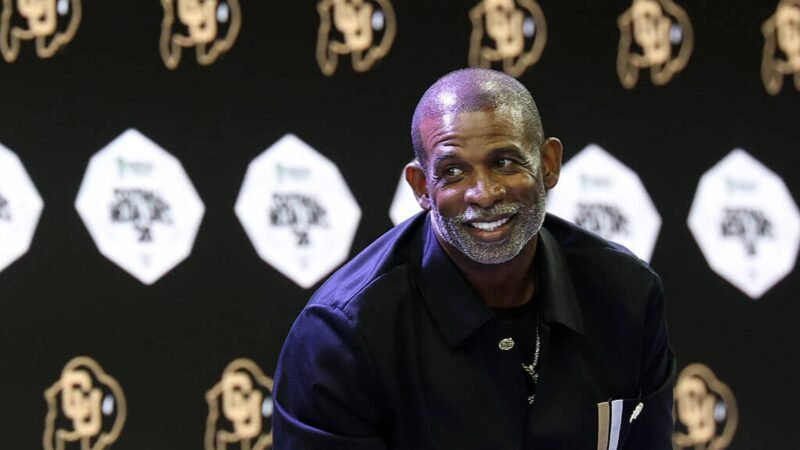 Por que Deion Sanders não está no EA Sports College Football 27? Poderia ser dinheiro