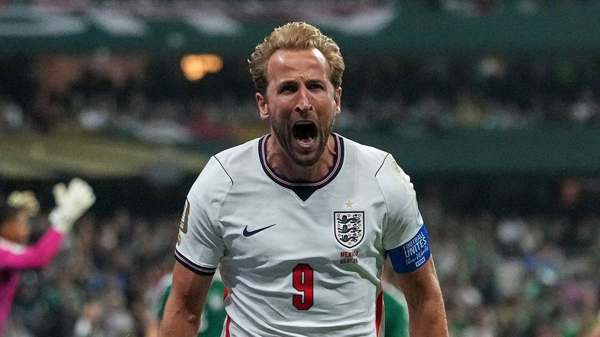 O capitão da Inglaterra, Henry Kane, relata divergência na Copa do Mundo entre a estrela Jude Bellingham e o técnico Thomas Tuchel