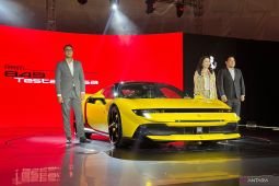 O Ferrari 849 Testarossa foi apresentado na Indonésia