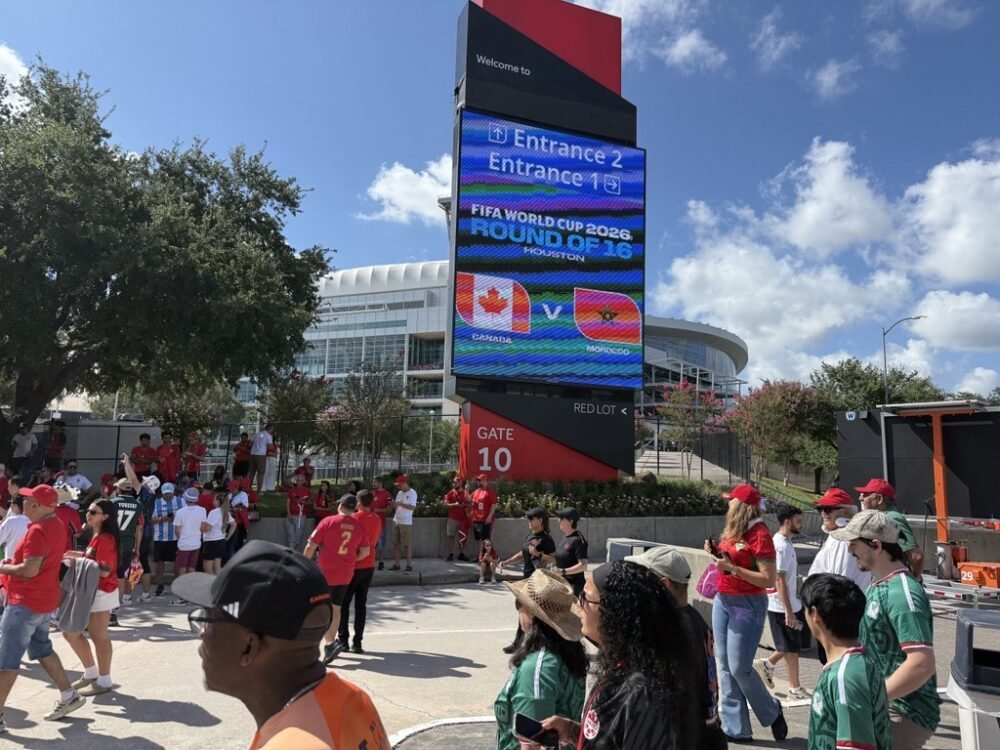 Torcedores do Canadá e do Marrocos chegam a Houston para o último jogo da Copa do Mundo na cidade – Houston Public Media