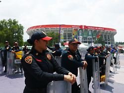 Cidade do México se fecha antes do jogo contra a Inglaterra