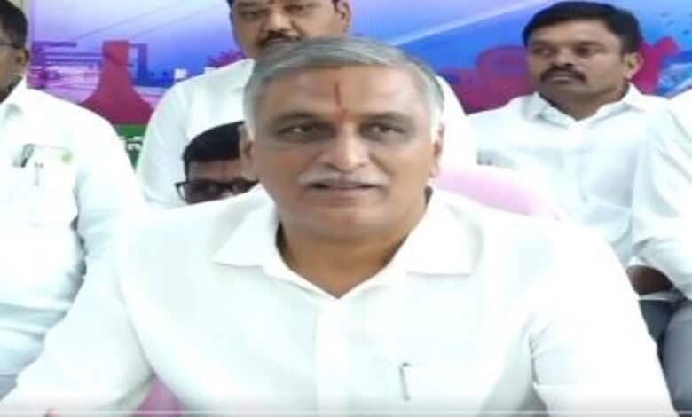 Harish Rao exigiu um alívio de Rs 1 crore para as famílias das vítimas de Sigachi