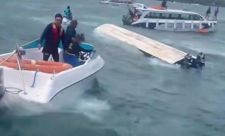Barco que transportava turistas indianos virou no Vietnã, 15 pessoas morreram