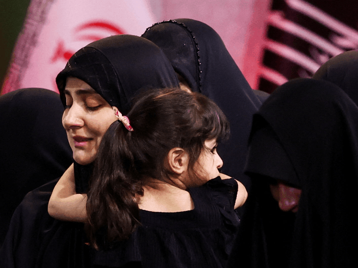 Son Mujtaba não compareceu ao funeral de Khamenei: compareceram líderes de mais de 100 países; Rússia, China, Índia não enviaram líderes de topo