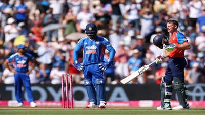 O reinado da Índia por 1.601 dias como número 1 O mundo termina depois que a Inglaterra completa o giz 4-0 T20I | Notícias de críquete