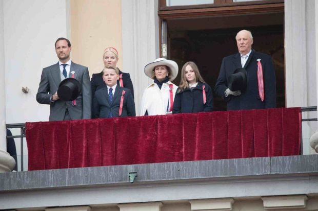 Sonia da Noruega completa 89 anos em meio a problemas de saúde em uma família real à beira do desgaste