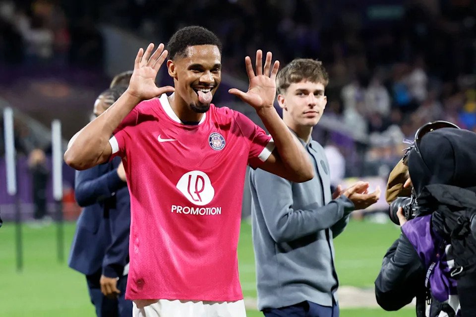 Sky Sports: Ipswich deve rivalizar com o time promovido pela estrela da Ligue 1