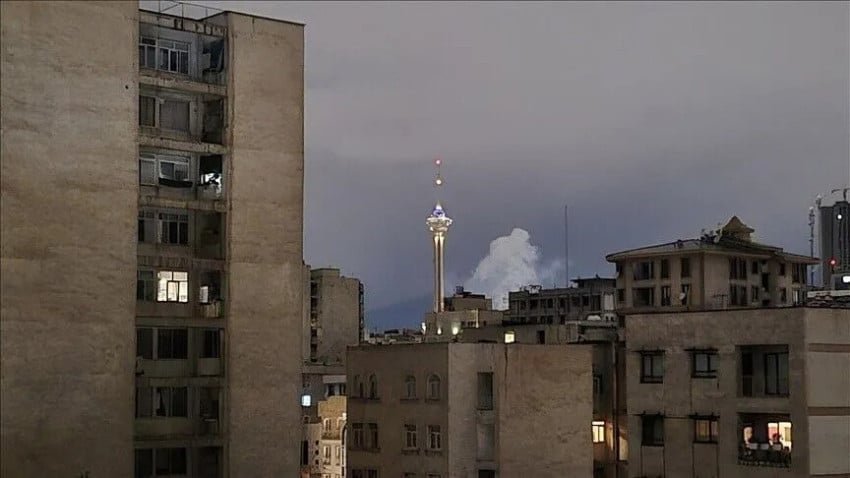 O governador Bushehr revelou alvos de ataque dos EUA, o funeral de Khamenei não foi afetado