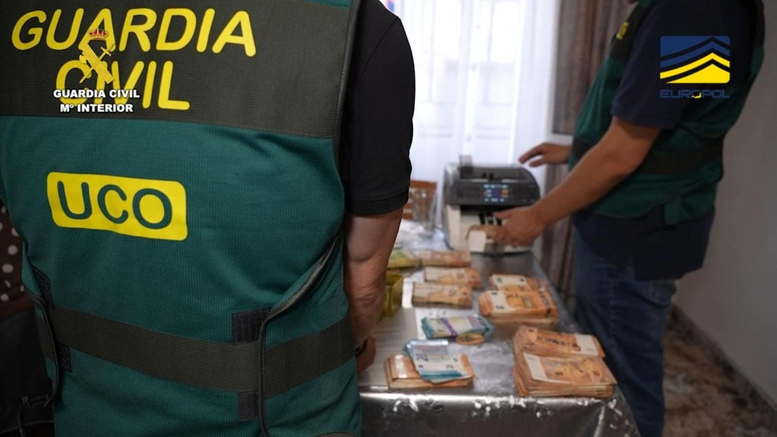 Seis fábricas ilegais de tabaco com mais de 20 milhões de cigarros desmanteladas em Sevilha