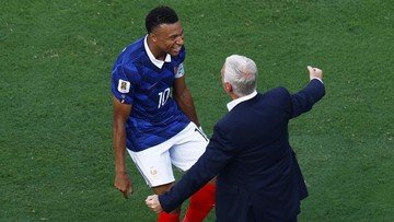 Deschamps ficou emocionado com a comemoração do gol de Mbappé