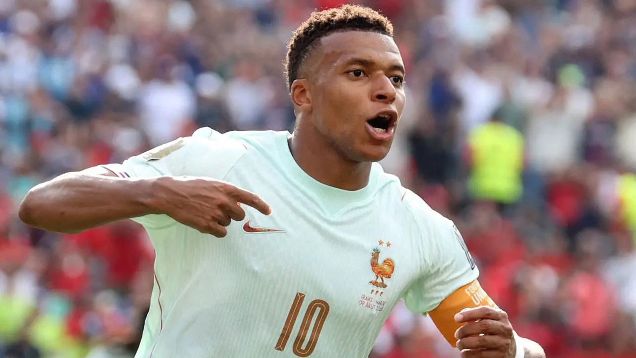 Mbappé marca novamente e a França vence o Marrocos e chega às semifinais da Copa do Mundo