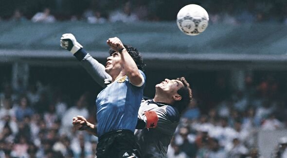 A Inglaterra foi arrastada para o jogo de bandeira da Argentina a pedido da FIFA | Futebol | Esportes