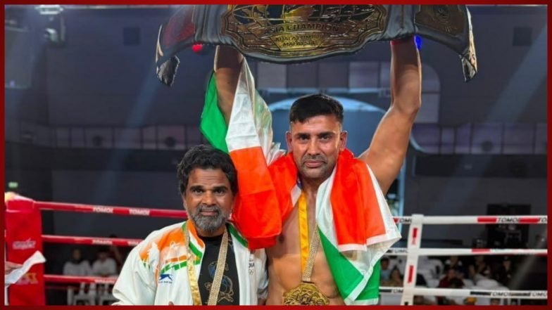 Sangram Singh derrotou Abid Ali do Paquistão por nocaute em 80 segundos para vencer o STRIKE Asia Championship