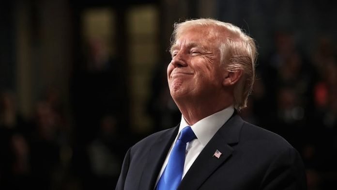 Acabar com a guerra ou um novo jogo? O anúncio de Trump está a criar agitação no Médio Oriente