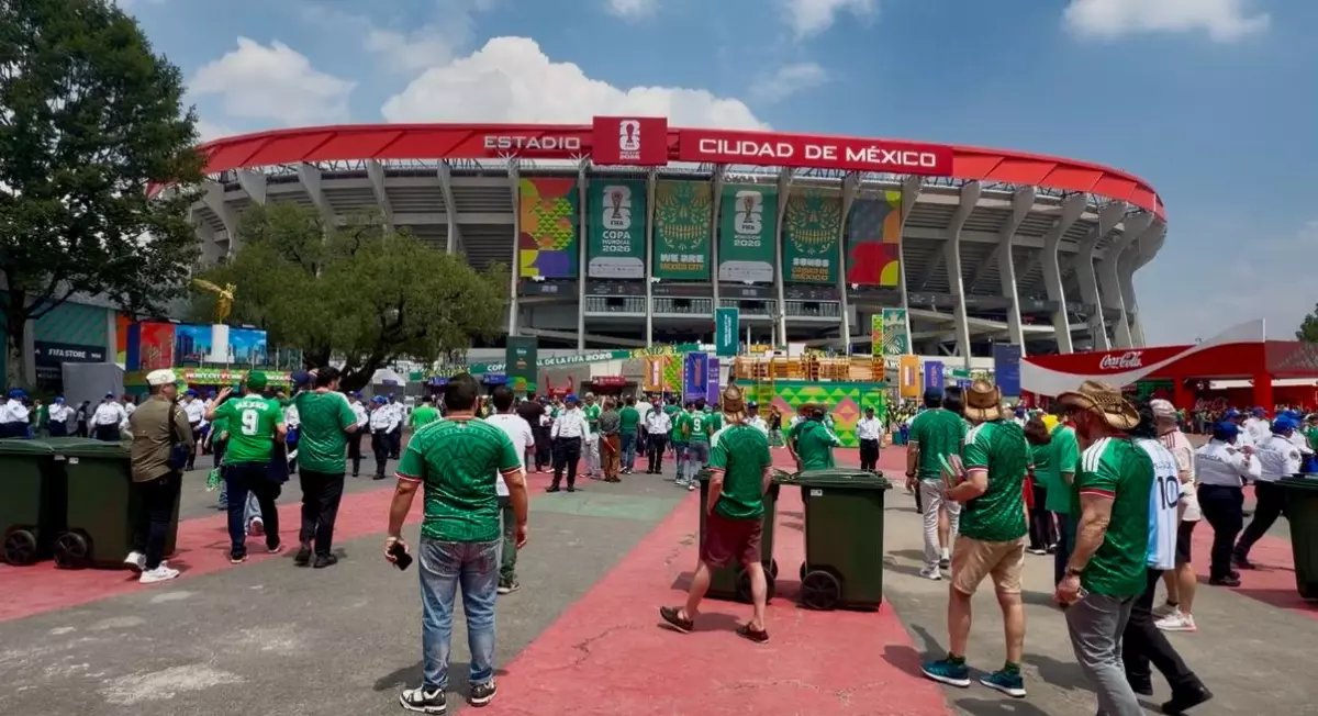 Em meio à incerteza em casa, os mexicanos-americanos se reconectam com as raízes durante a Copa do Mundo – Houston Public Media