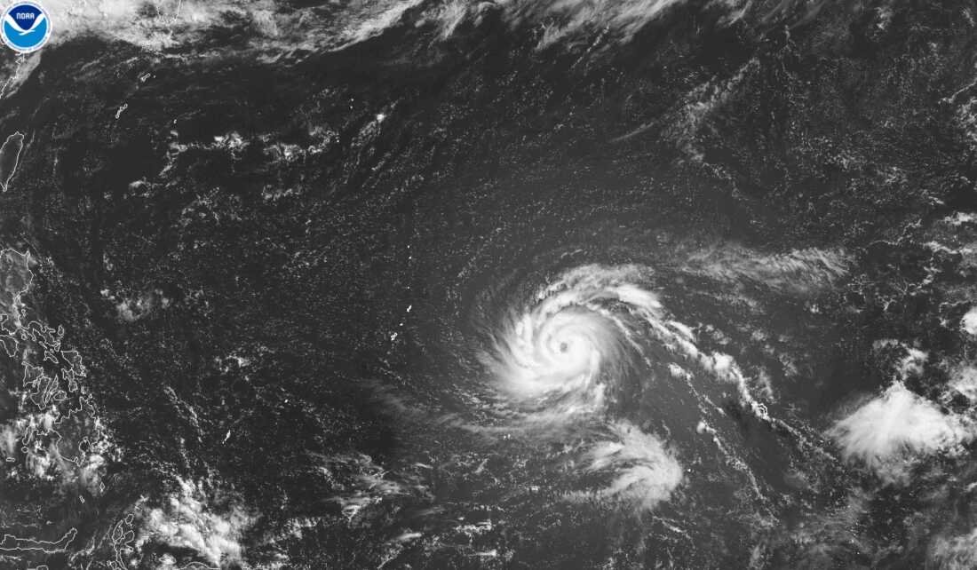 Guam e ilhas vizinhas do Pacífico atingidas pelo tufão Bavi: NPR