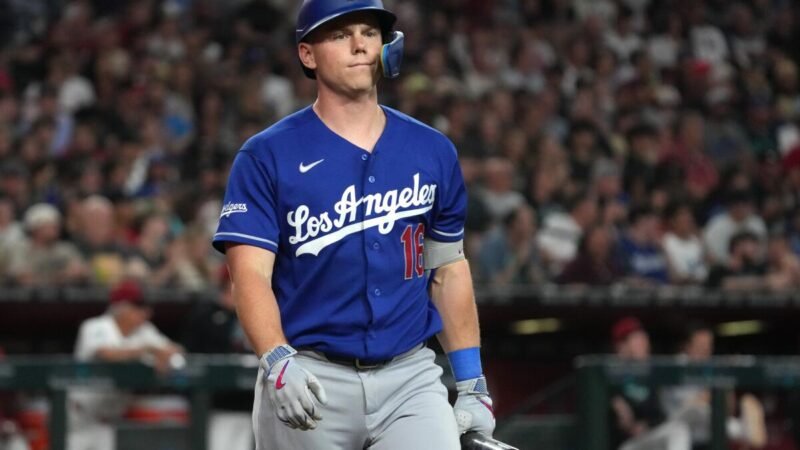 Os Dodgers estão deixando Charlie Burns ser atacado enquanto se preparam para os Padres